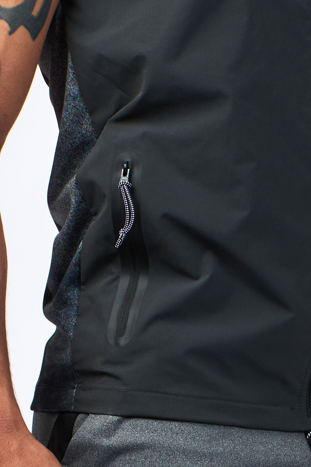 TECH VEST - BLACK